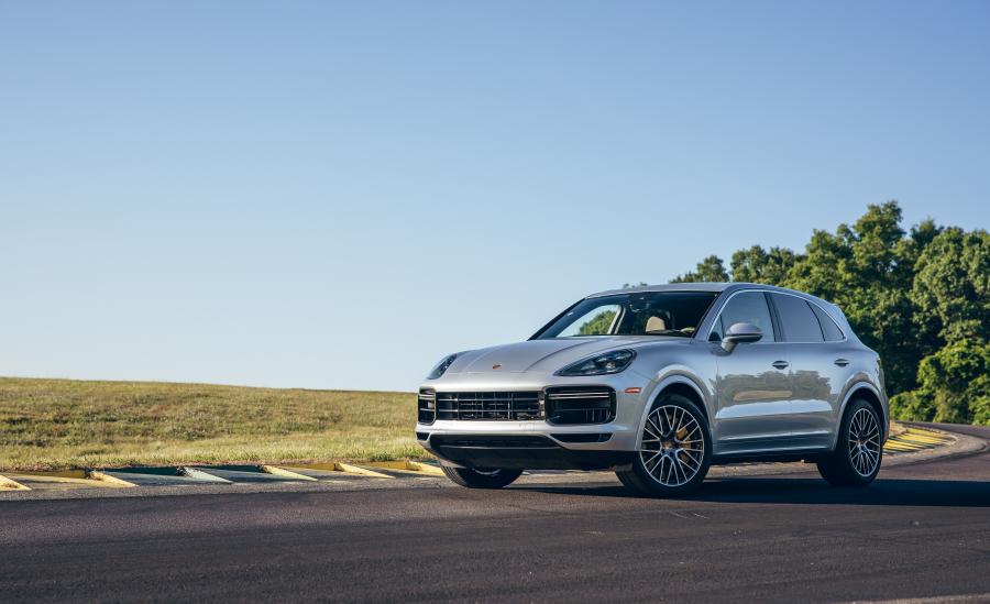  Porsche Cayenne Turbo (PO536) 2018 года  (NA) (фото 1 из 40)